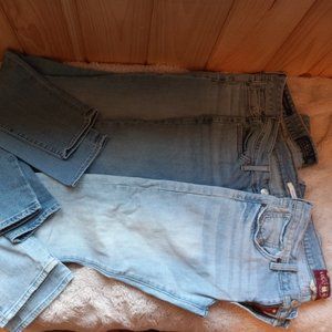 Light washed jeans bundle